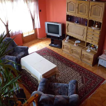 In Fonyod/balaton 18583 Apartament