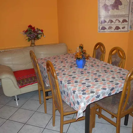 In Fonyod/balaton 18583 Apartament