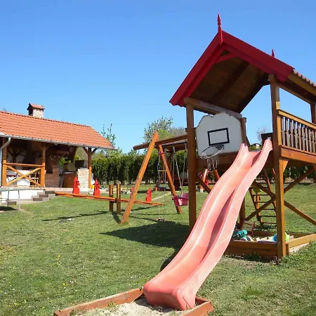 In Fonyod/balaton 18583 Fonyód