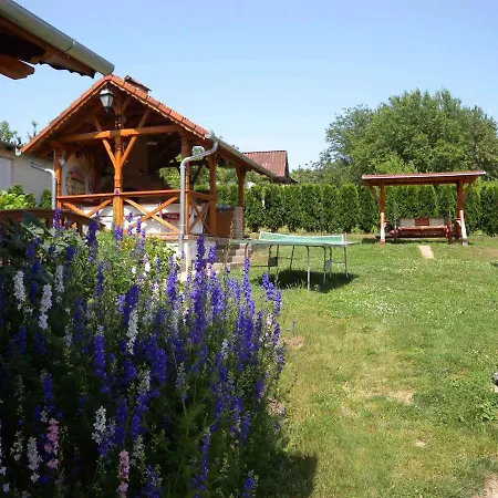 In Fonyod/balaton 18583 Apartament *